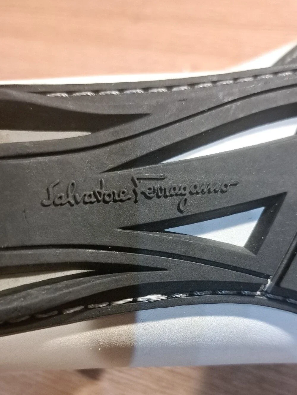 Salvatore Ferragamo Gancini Driving Flats 9.5 - Picture 10 of 14